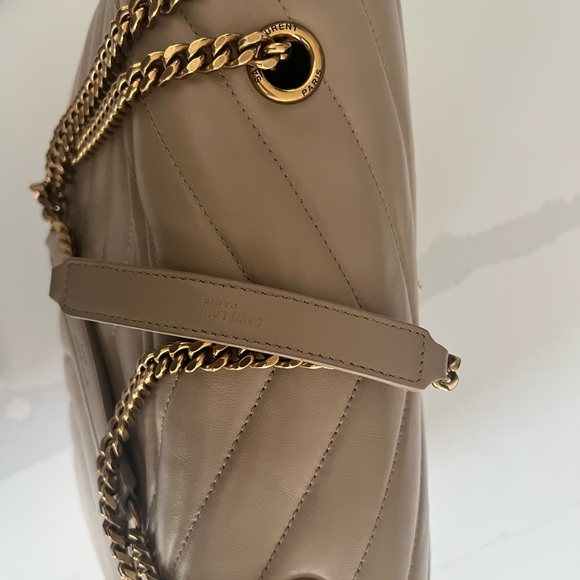 YSL MED LOU LOU. DARK BEIGE AUTHENTIC - Picture 9 of 10